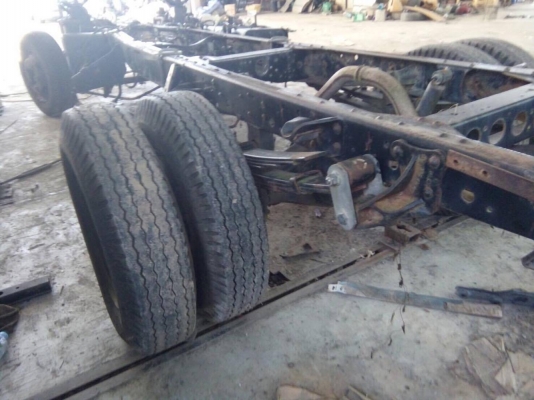 ขายรถ 6 ล้อ 130 เเรง...รถชนมา isuzu NKR71AY52A3 รถห้างเเท้ๆ 49เล่ม ม.79 เครื่องเกียร์ช่วงล่าง ดีไม่โดนคัสซีหน้าบิดนิดหน่อย สอบถามได้
