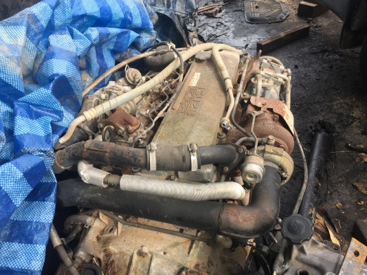 ขายรถ 6 ล้อ 130 เเรง...รถชนมา isuzu NKR71AY52A3 รถห้างเเท้ๆ 49เล่ม ม.79 เครื่องเกียร์ช่วงล่าง ดีไม่โดนคัสซีหน้าบิดนิดหน่อย สอบถามได้
