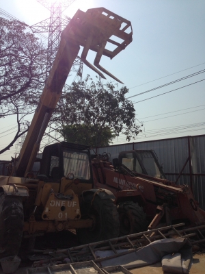 ขายรถตักล้อยาง เอนกประสงค์ เหมา 2 คัน Cat =1 / Manitou= 1