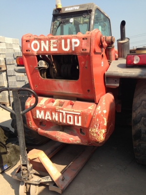 ขายรถตักล้อยาง เอนกประสงค์ เหมา 2 คัน Cat =1 / Manitou= 1