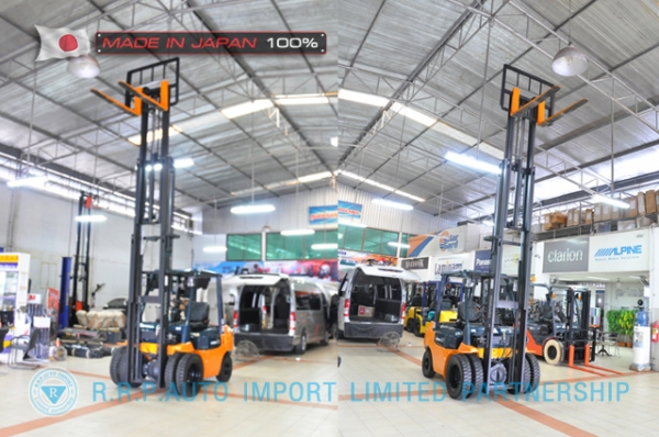 ขายรถโฟล์คลิฟท์มือสอง TOYOTA รุ่น 7FD25-16355 นำเข้าจากประเทศญี่ปุ่น 100\% ไม่เคยใช้งานในไทย