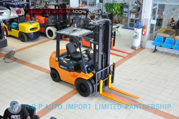 ขายรถโฟล์คลิฟท์มือสอง TOYOTA รุ่น 7FD25-16355 นำเข้าจากประเทศญี่ปุ่น 100\% ไม่เคยใช้งานในไทย