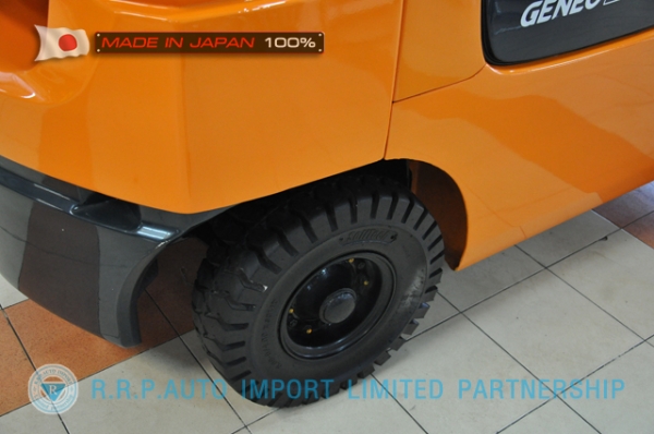 ขายรถโฟล์คลิฟท์มือสอง TOYOTA รุ่น 7FD25-16355 นำเข้าจากประเทศญี่ปุ่น 100\% ไม่เคยใช้งานในไทย