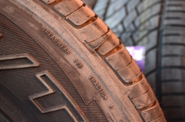 ACHILLES H/T 245/70R16 ปี15 เส้นละ 1,950 บาท