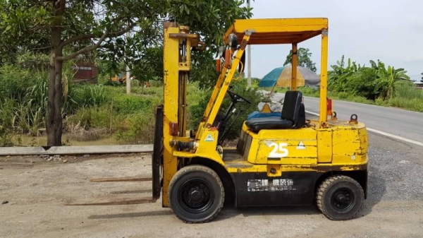 ขายด่วนรถยกดีเซลMITSUBISHI FD25-18 ยก2.5ตันเพาเวอรเสาสูง3เมตรยกให้ดูของหนัก2.5ตันสบายๆๆจริงๆรถนอกนำเข้ายังไม่เคยใช้งานในเมืองไทยเลย ขายด่วนรถยกดีเซลMITSUBISHI FD25-18 ยก2.5ตันเพาเวอรเสาสูง3เมตรยกให้ดูของหนัก2.5ตันสบายๆๆจริงๆรถนอกนำเข้ายังไม่เคยใช้งานในเมืองไทยเลย