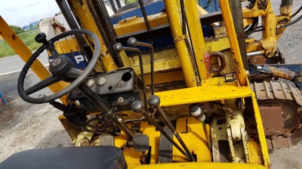 ขายด่วนรถยกดีเซลMITSUBISHI FD25-18 ยก2.5ตันเพาเวอรเสาสูง3เมตรยกให้ดูของหนัก2.5ตันสบายๆๆจริงๆรถนอกนำเข้ายังไม่เคยใช้งานในเมืองไทยเลย ขายด่วนรถยกดีเซลMITSUBISHI FD25-18 ยก2.5ตันเพาเวอรเสาสูง3เมตรยกให้ดูของหนัก2.5ตันสบายๆๆจริงๆรถนอกนำเข้ายังไม่เคยใช้งานในเมืองไทยเลย