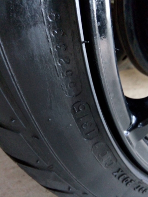 ล้อแม็กขอบ17 4รู100 กว้าง7 ET40 พร้อมยางแม็กซิส 205/45R17 ปี15