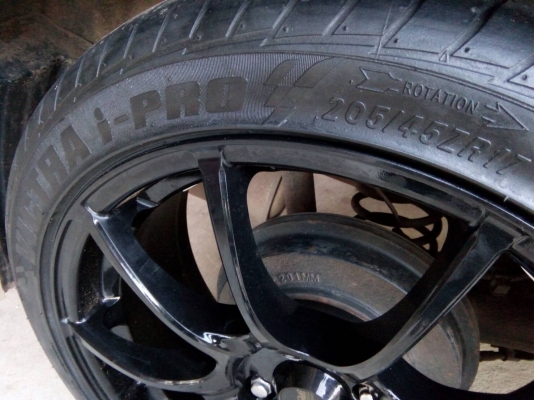 ล้อแม็กขอบ17 4รู100 กว้าง7 ET40 พร้อมยางแม็กซิส 205/45R17 ปี15