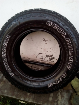 225/70R15  YOKOHAMA GEOLANDAR A/T-S  มี 1 เส้น โทร.081-427-3941
