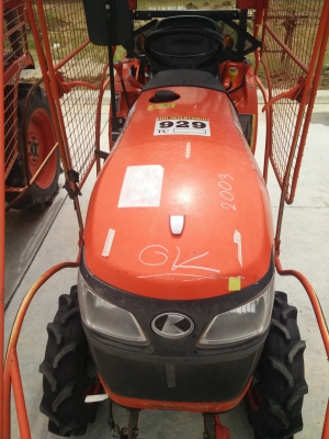 ขายแทรกเตอร์ยอดนิยม Kubota B2140 พร้อมโครงกันอ้อย สวยๆใช้งานมาน้อย รถพร้อมใช้ได้เลยครับ ขายแทรกเตอร์ยอดนิยม Kubota B2140 พร้อมโครงกันอ้อย สวยๆใช้งานมาน้อย รถพร้อมใช้ได้เลยครับ