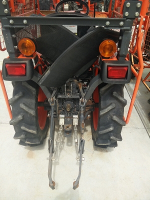 ขายแทรกเตอร์ยอดนิยม Kubota B2140 พร้อมโครงกันอ้อย สวยๆใช้งานมาน้อย รถพร้อมใช้ได้เลยครับ ขายแทรกเตอร์ยอดนิยม Kubota B2140 พร้อมโครงกันอ้อย สวยๆใช้งานมาน้อย รถพร้อมใช้ได้เลยครับ