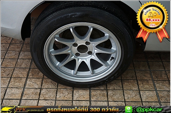 2011 FORD FIESTA 1.4 E20 สีบรอนซ์เงิน เกียร์ธรรมดา