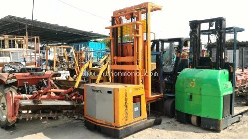 ถูกสุดๆ48,000 บาท รถยกไฟฟ้ายืนขับ TOYOTA รุ่น 2FBP5 ขายตามสภาพ รหัสสินค้า 80904581 ติดต่อ 081-8283376 www.nihonmono.com