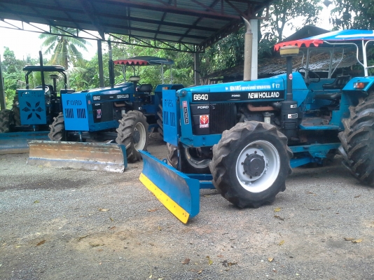 ขาย6640 นิวฮอแลนพร้อมทะเบียนสวยตามสภาพ ผานหน้าหางสาม