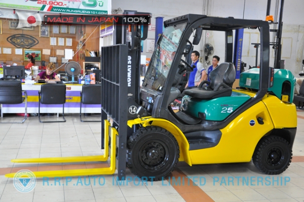 ขายรถโฟล์คลิฟท์มือสอง KOMATSU รุ่น FG25LT-15-571613 นำเข้าจากประเทศญี่ปุ่น 100\% ไม่เคยใช้งานในไทย