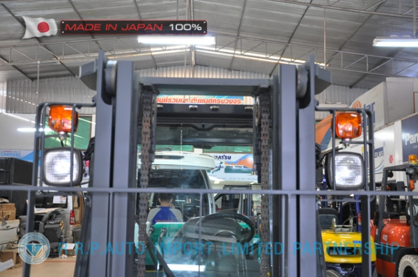 ขายรถโฟล์คลิฟท์มือสอง KOMATSU รุ่น FG25LT-15-571613 นำเข้าจากประเทศญี่ปุ่น 100\% ไม่เคยใช้งานในไทย