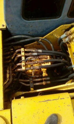 KOBELCO SK200MACK IIIไฟฟ้าตัด เอวแน่น ช่วงล่างเต็มทำงานไม่โหลด KOBELCO SK200MACK IIIไฟฟ้าตัด เอวแน่น ช่วงล่างเต็มทำงานไม่โหลด