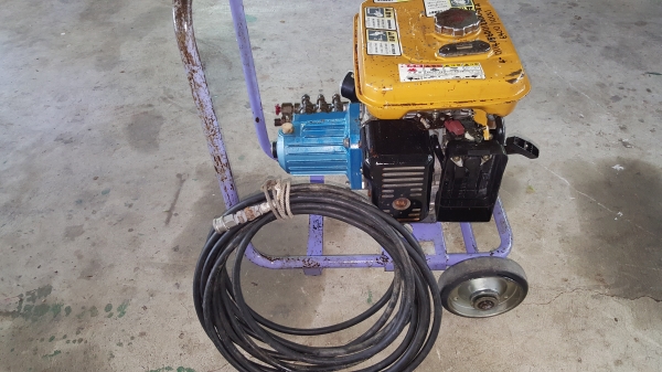 ปั้มแรงดัน  3 สูบ