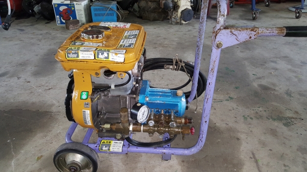 ปั้มแรงดัน  3 สูบ