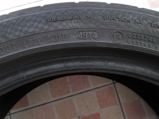 ขายยาง CONTINENTAL (CZECH) 245-40-18 ปี4914 งามๆ (1คูู่)