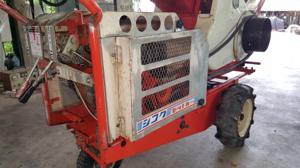 เครื่องสับกิ่งไม้ เดินหน้าถอยหลังได้ รหัสสินค้า E1 - 19 สอบถามไดต่อรองได้ ขายได้ขาย