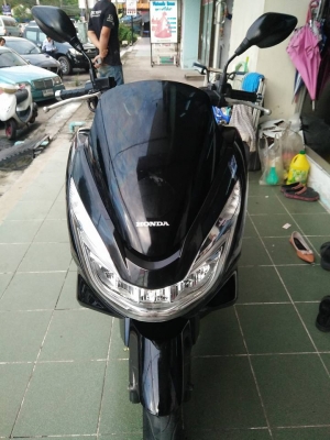 Honda PCX 150 I ปี 2557 สีดำ รุ่นใหม่ ไฟ LED รถบ้านแท้ๆ สวยวิ๊งมาก ได้ไปสุดคุ้ม Honda PCX 150 I ปี 2557 สีดำ รุ่นใหม่ ไฟ LED รถบ้านแท้ๆ สวยวิ๊งมาก ได้ไปสุดคุ้ม
