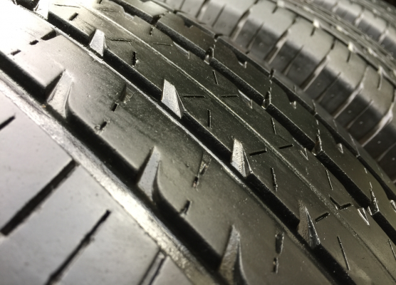 ยาง Firestone 265 65 17 ปี16 ดอกเต็ม เนื้อนิ่มๆ ใช้ยาว ราคาไม่แพง