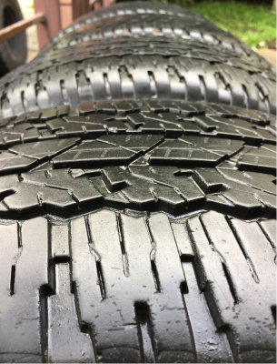 ยาง All Bridgestone 265 65 17 กลางปี15 ดอกเยอะ ไม่มีปะ เนื้อนิ่มๆ ราคาไม่แพง
