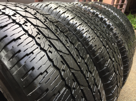 ยาง All Bridgestone 265 65 17 กลางปี15 ดอกเยอะ ไม่มีปะ เนื้อนิ่มๆ ราคาไม่แพง