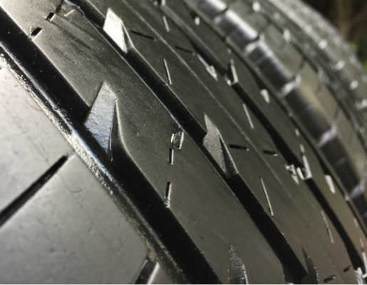 ยาง Firestone 265 65 17 กลางปี15 ดอกเต็ม ไม่มีปะ เนื้อนิ่มๆ ใช้ยาว ราคาไม่แพง
