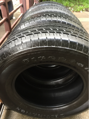 ยาง Firestone 265 65 17 กลางปี15 ดอกเต็ม ไม่มีปะ เนื้อนิ่มๆ ใช้ยาว ราคาไม่แพง