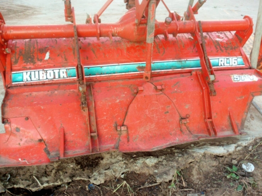 ขายโรตารี่  1.60 เมตร พร้อมยอย  ใบสวย สีเดิม สวยแจ่ม พร้อมใช้งาน ใส่รถ 28-40 แรง ราคา 13,500 บาท