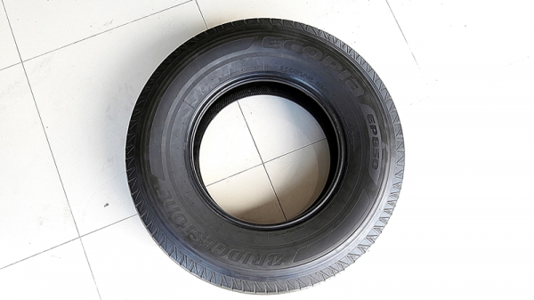 ยาง265/70/16  ปี13 BRIDGESTONE ECOPIA EP850   4 เส้น