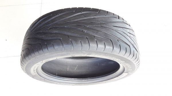 ยาง215/55/17  ปี15 MAXXIS VICTRA MA-Z1   4 เส้น