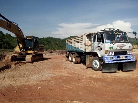 ขายครับ kt725 2เพลาดั้ม เครื่องho7cเกาะโบ เกียร์hoใหญ่ 9รอบ แอร์ จิ๊ฟฟี่ เพาเวอร์ ครบครับ รถวิ่งงานอยู่