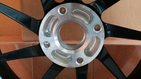 ขายล้อ FORGED DUCATI DIAVEL