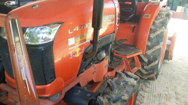 ขายรถไถL4708 อุกรณ์2ชิ่น ใบดันหน้า ผาน6ทำงานพัน ชม.สภาพเดิมสวย ยางเต็ม สภาพพร้อมใช้งาน ขายรถไถL4708 อุกรณ์2ชิ่น ใบดันหน้า ผาน6ทำงานพัน ชม.สภาพเดิมสวย ยางเต็ม สภาพพร้อมใช้งาน