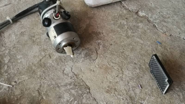 ตัวละ 700บ. ส่งฟรี 083-2000058 LINE ID: line832923 โฟโต้เซนเซอร์ (Photoelectric Sensor) ยี่ห้อ OMRON แบบมีตัวรับตัวส่งในตัวให้สะท้อนกลับแผ่นกระจก ใช้ไฟ 12 - 24 V.dc ให้พร้อมรีเลย์และต่อวงจรให้คร่าวๆตามภาพ ( มีแต่ 15 ตัว) ตัวละ 700บ. ส่งฟรี 083-2000058 LINE ID: line832923 โฟโต้เซนเซอร์ (Photoelectric Sensor) ยี่ห้อ OMRON แบบมีตัวรับตัวส่งในตัวให้สะท้อนกลับแผ่นกระจก ใช้ไฟ 12 - 24 V.dc ให้พร้อมรีเลย์และต่อวงจรให้คร่าวๆตามภาพ ( มีแต่ 15 ตัว)