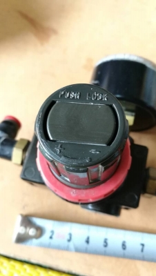 ขายด่วยคู่ละ 400 บ. ส่งฟรี 083-2000058  LINE ID: line832923 air regulator เครื่องควบคุมและปรับแรงดันยี่ห้อ KOGANEI ที่ต่อออกจากป๊ัมลมเพื่อนำไปใช้งาน ทนแรงดันได้ถึง 0.05 - 0.83 MPa ใช้กับถังลมทั่วไปได้เลย
