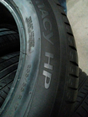 235/55R17  MICHELIN PLIMACY HP สวยๆ ชุด 4 เส้น  tel. 081-427-3941