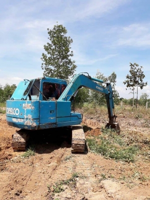 ขาย 325,000  KOBELCO SK60 MARK 2 เครื่องดี ปั้มแรง โช่หนา เอวแน่น เอกสารอินวอยท์  รถอยู่ จ.ร้อยเอ็ด 090-772-3710 090-772-3708