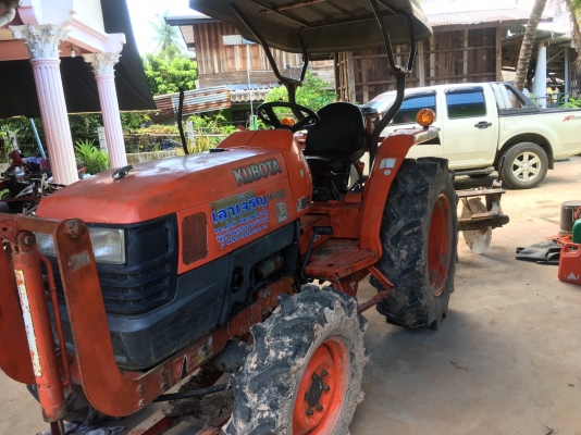 รถไถ 34 แรง ปี 51 รถพร้อมใช้งาน อุปกร 2 ชิ้น ราคาเบาฯฯ 155000 ดูรถที จ. ศรีสเกษ สอบถามที . 098 668-3479 dtac 094 283-9369 สิทธิ์ คับ รถไถ 34 แรง ปี 51 รถพร้อมใช้งาน อุปกร 2 ชิ้น ราคาเบาฯฯ 155000 ดูรถที จ. ศรีสเกษ สอบถามที . 098 668-3479 dtac 094 283-9369 สิทธิ์ คับ