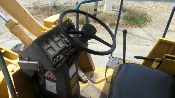 รถตัก Komatsu WA100-1 เก่าญี่ปุ่น
