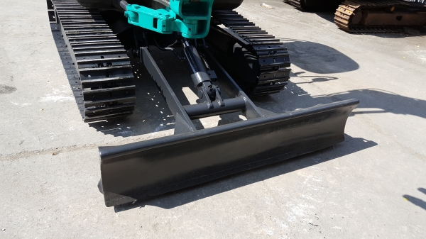 ขาย รถขุด KOBELCO รุ่น SK035 มือสองญี่ปุ่น แทรกเหล็ก สลักบูท เอวแน่น 100\% ปั้มนิ้ว ทำงานไวดี ทุกระบบ ทดสอบได้ มือถือ/LINE ID : 0818753444