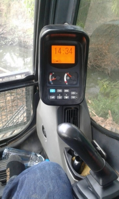 ขายSK140สุเปอรรถสวยเดิมทั้งคันเครื่องปั้มแห้งจัดเล่มทะเบียน ขายSK140สุเปอรรถสวยเดิมทั้งคันเครื่องปั้มแห้งจัดเล่มทะเบียน