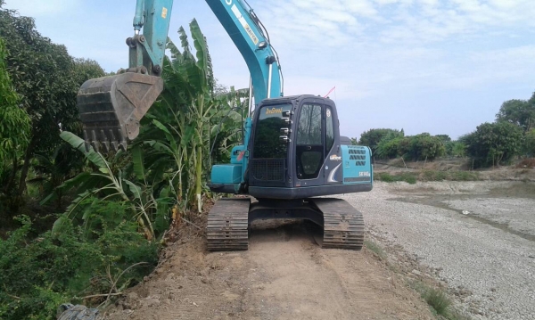 ขายSK140สุเปอรรถสวยเดิมทั้งคันเครื่องปั้มแห้งจัดเล่มทะเบียน