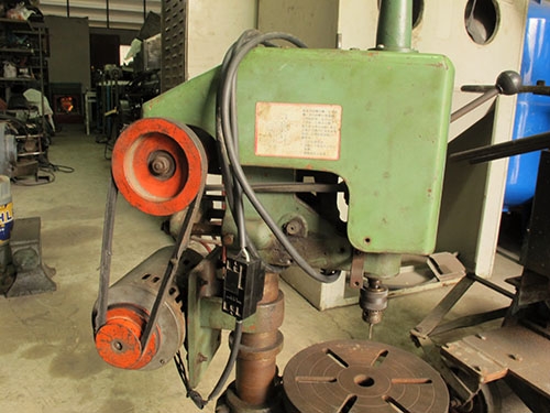 ขายสว่านแท่นต๊าปเกลียว ไต้หวัน