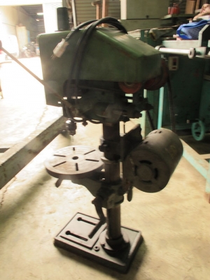 ขายสว่านแท่นต๊าปเกลียว ไต้หวัน