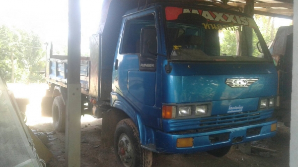 หกล้อดั้มดิน 5คิวครับ hino.FC141..เครื่อง wo6e 160แรงม้า Fหน้า-หลังพ.เวอร์ แอร์ .ภาษีเต็มเล่มพร้อมโอน รถสวยพร้อใช้ ราคา295000..฿. โทรครับ ..0875511464..-0636359242...นิธิศครับ..