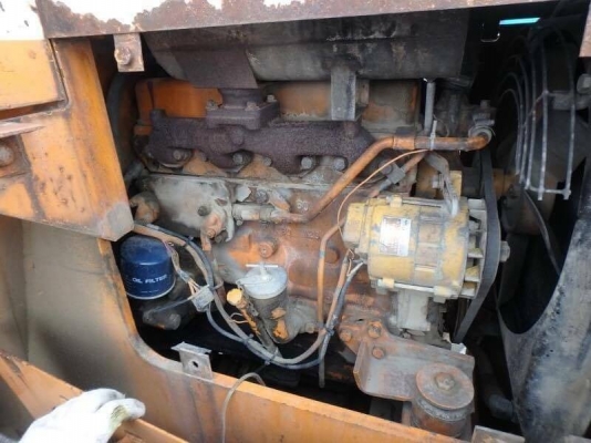 ขายรถตัก KOMATSU 515-2 สมบูรณ์พร้อมใช้ครับ FROM JAPAN ติดต่อ 063-9316985 ID LINE : 0639316985 ครับ